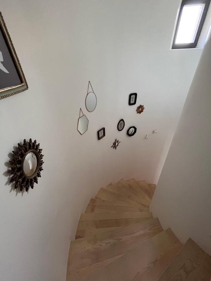 ลา กร็องด์ แมซง Bed & Breakfast Montmeyran ภายนอก รูปภาพ