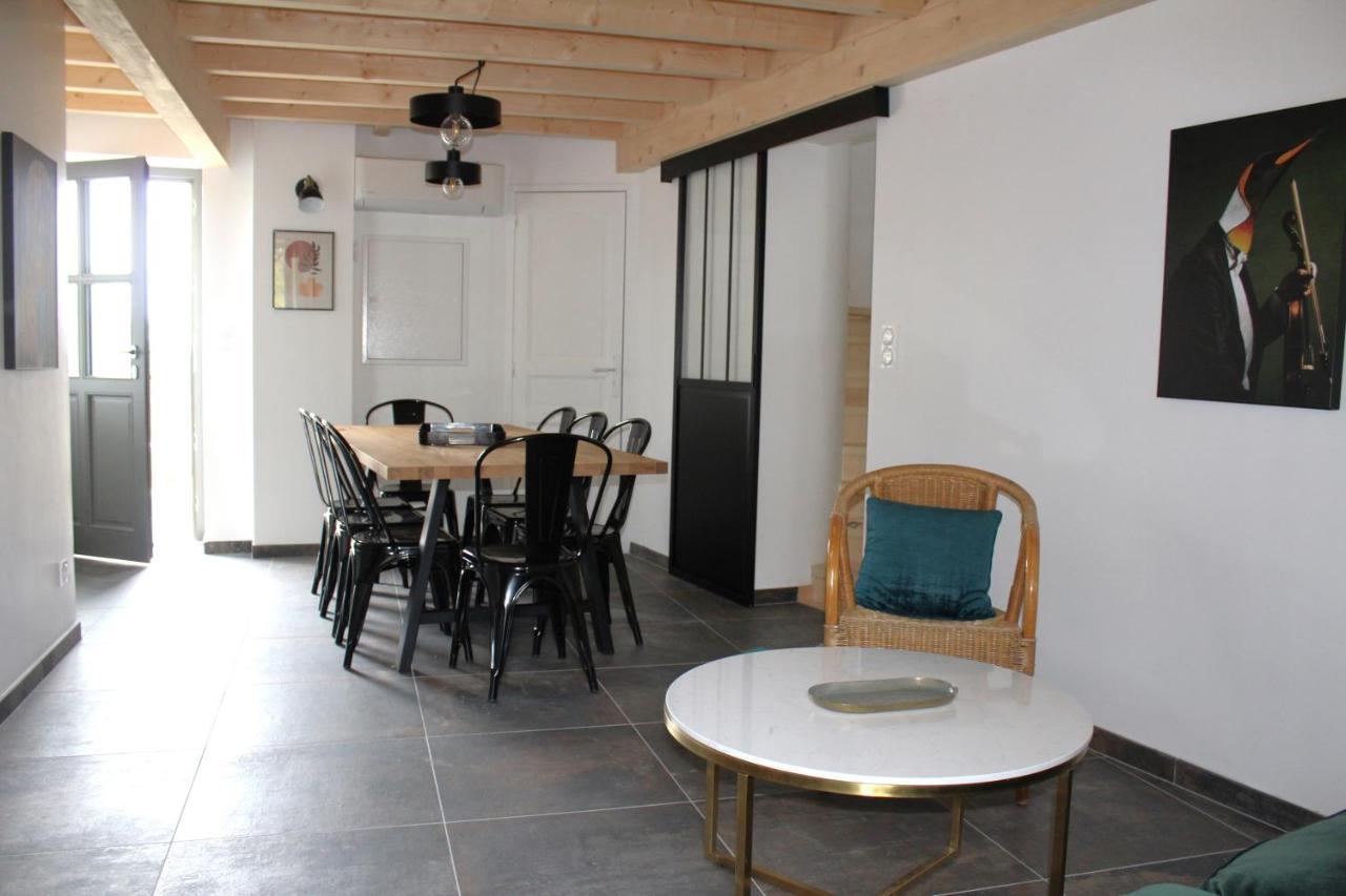 ลา กร็องด์ แมซง Bed & Breakfast Montmeyran ภายนอก รูปภาพ