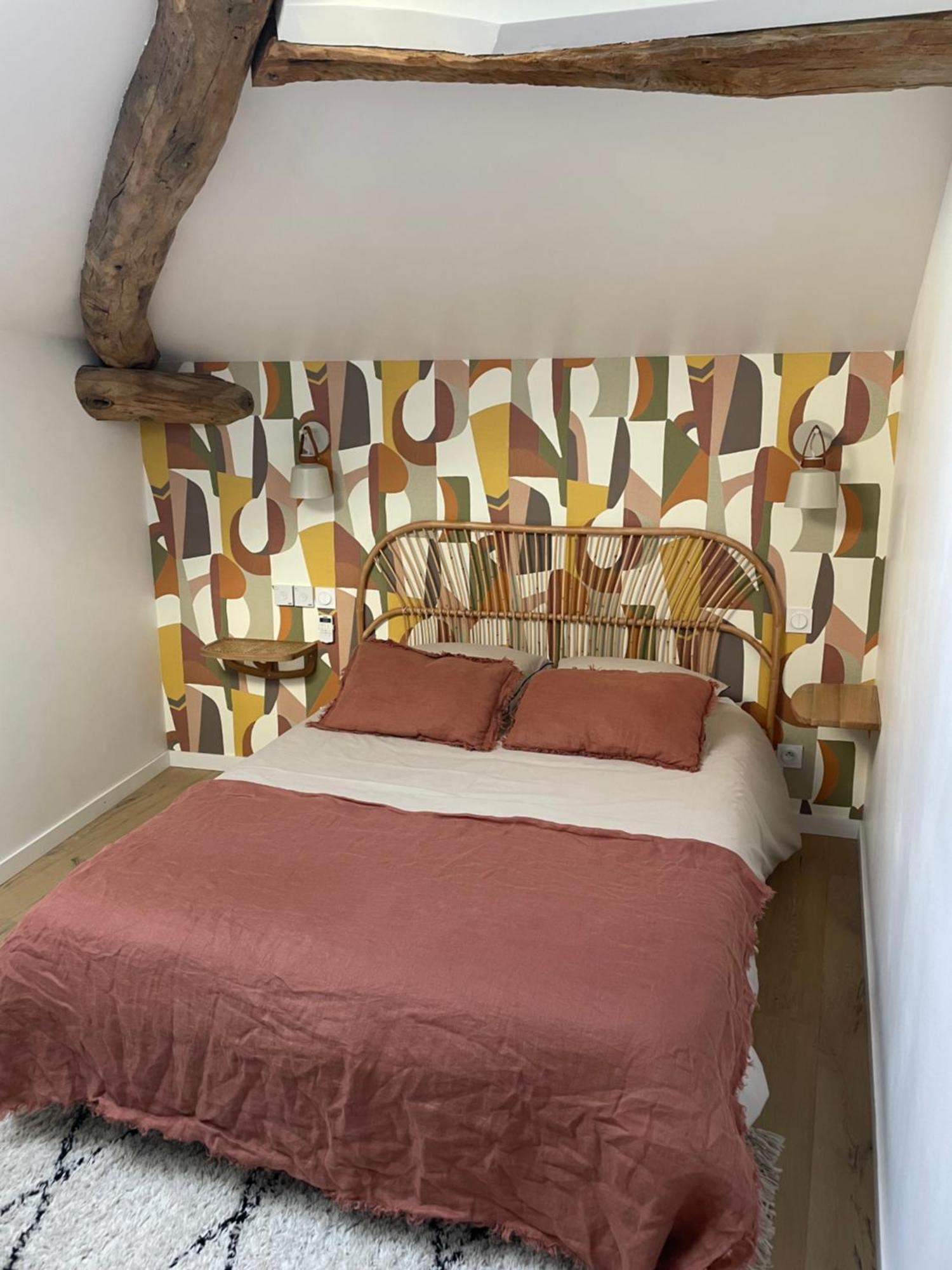 ลา กร็องด์ แมซง Bed & Breakfast Montmeyran ภายนอก รูปภาพ